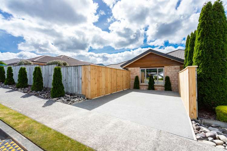 18 Mcewen Crescent Riverstone Terraces_12