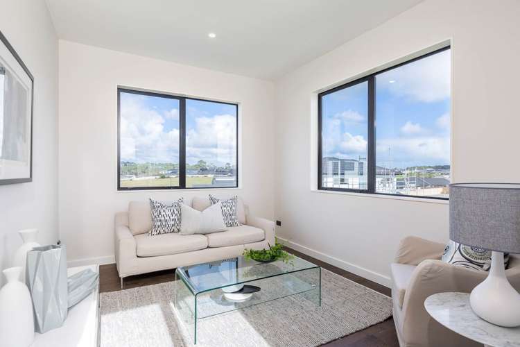 4 Canoe Lane Riverhead_10