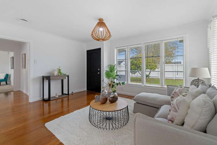 1/11 Henwood Road Mangere East_2