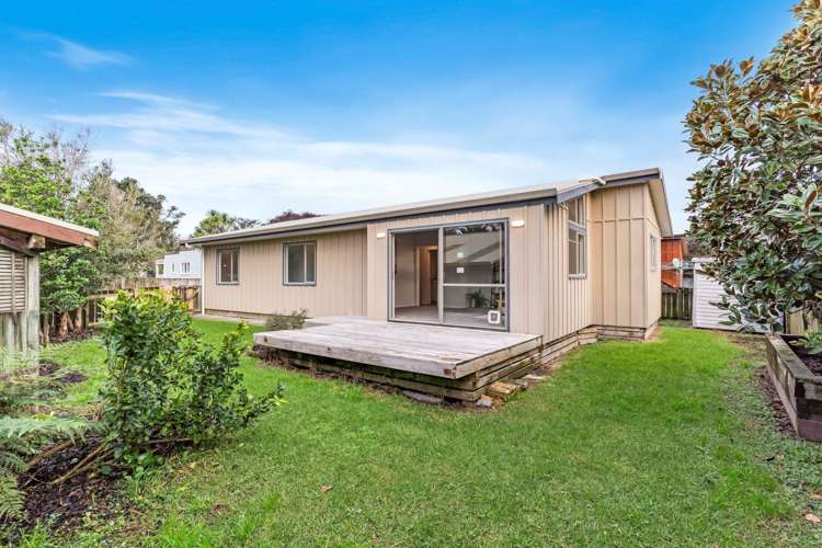 2/55c Springs Road Parakai_13
