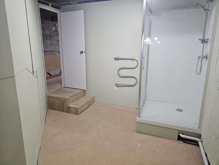 1/4 Amokura Street Henderson_10