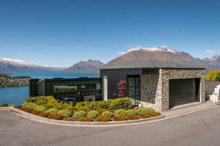 92 Hensman Road Queenstown_12