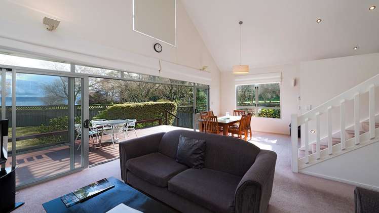 7/1420g Hamurana Road Mourea_4