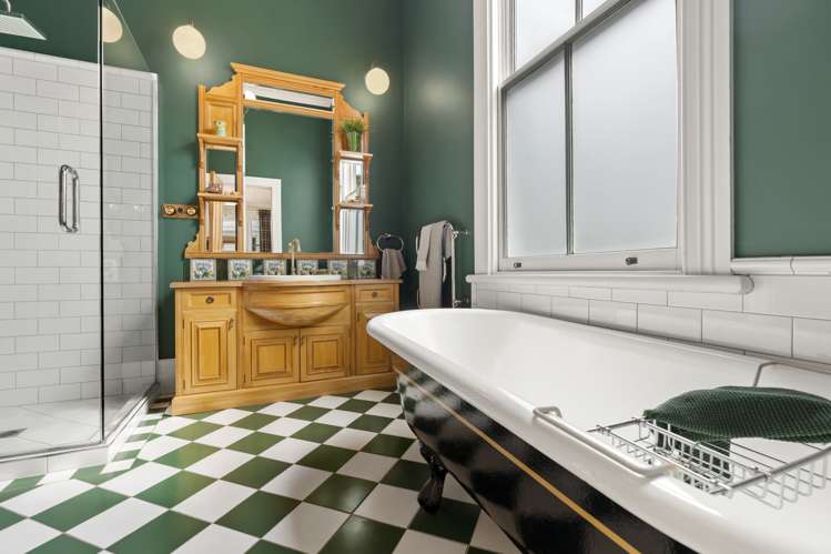 7 King Edward Parade Devonport_16