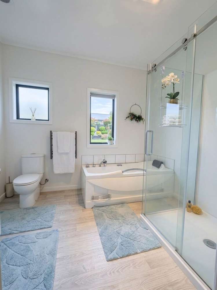 1258 East Coast Road Redvale_11