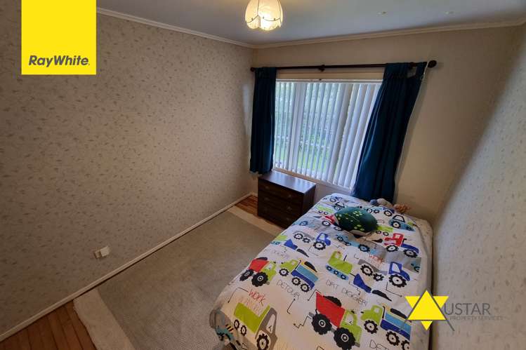 111 Flanshaw Road Te Atatu South_15
