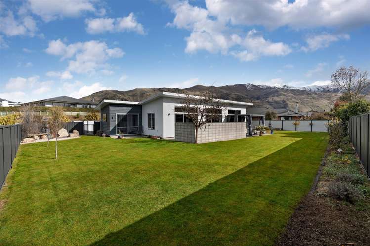 2 Coromandel Street Wanaka_18