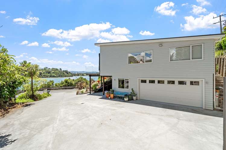 1248 Sandspit Road Sandspit_17