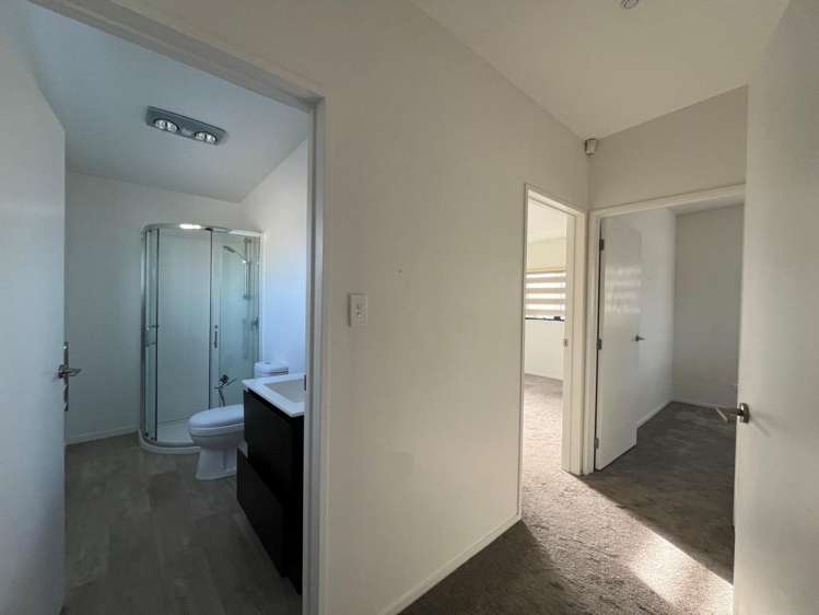 61-B Andrew Road 10679_11