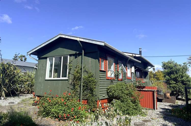 16 Pitt Street Runanga_24