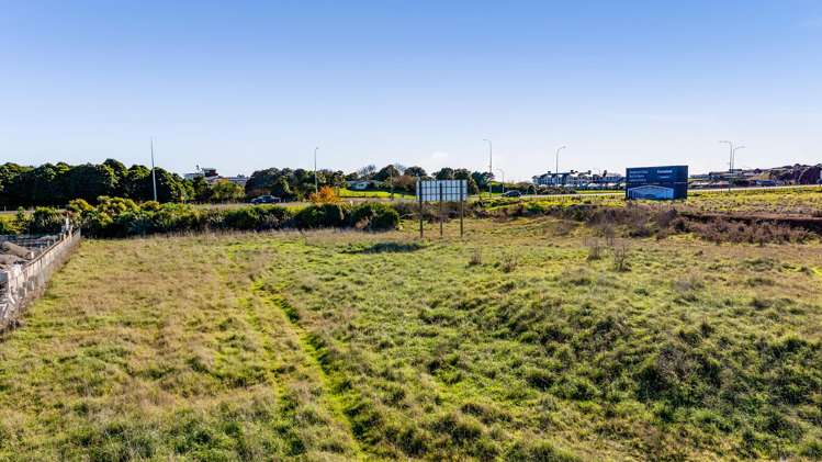 27 Oropuriri Road Waiwhakaiho_8