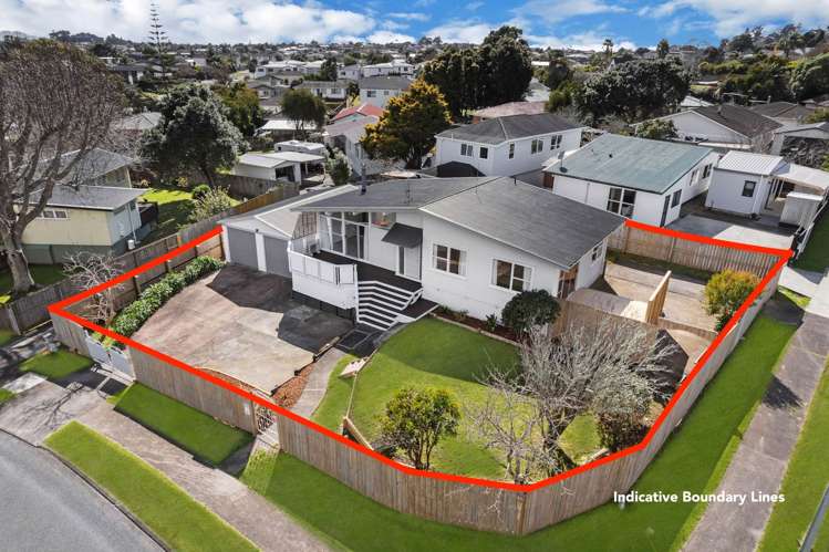 8 Malvina Place Bucklands Beach_11