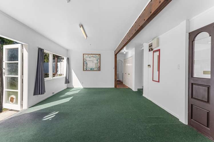 14 Lawrence Crescent Hillpark_19