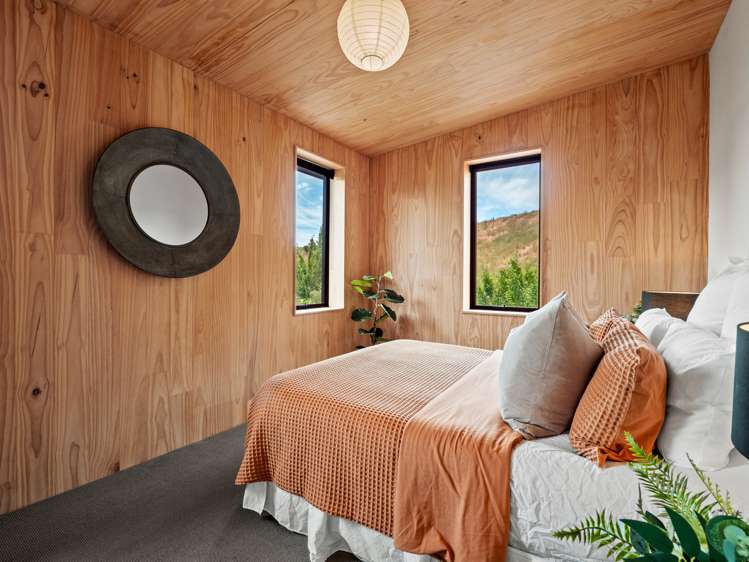 66 Risinghurst Terrace Lower Shotover_19