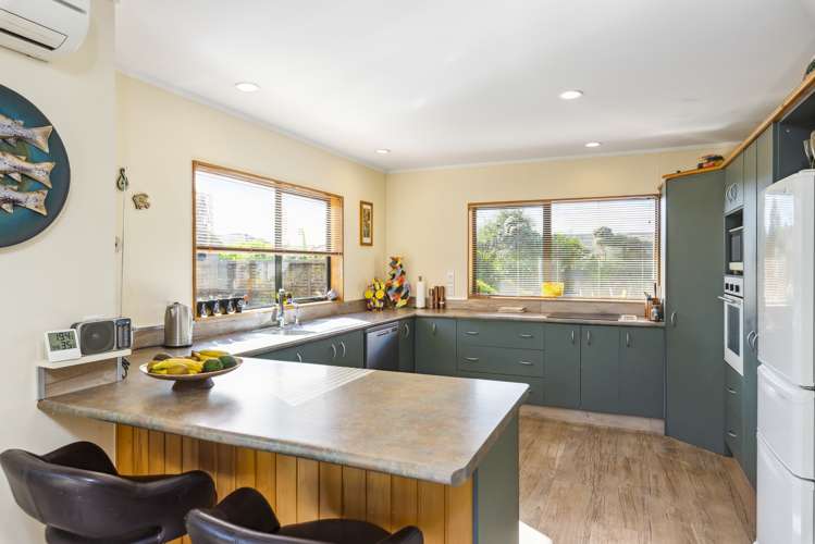 22 Beach Haven Place Paraparaumu Beach_13