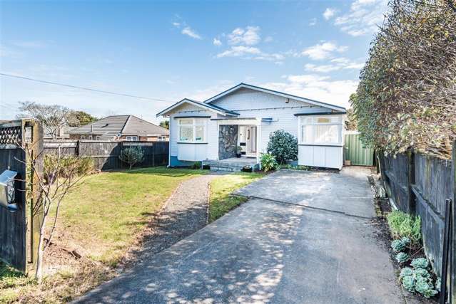 9 Harbutt Avenue Mount Albert_1