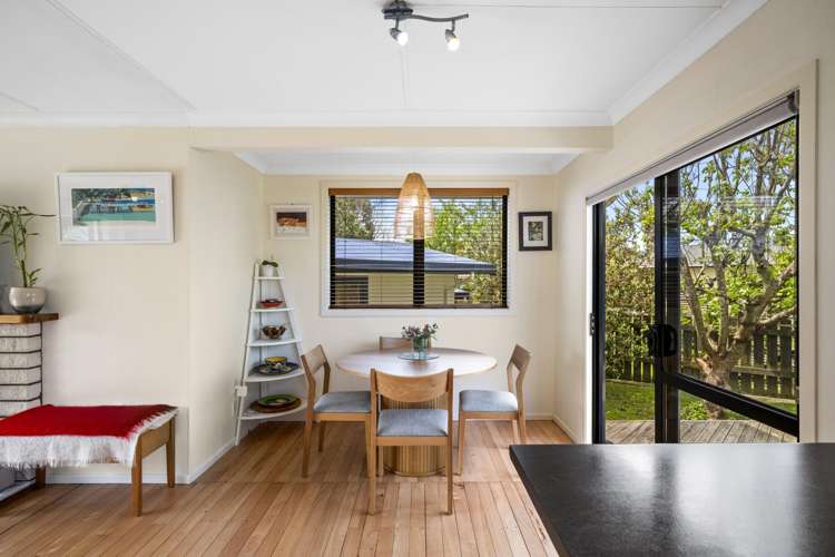 10 Seaforth Grove Greerton_9