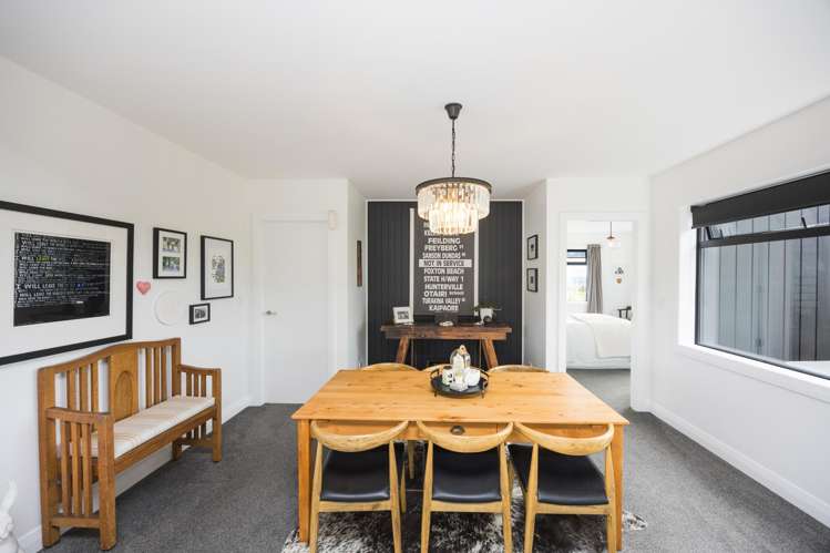 51 View Road Halcombe_14