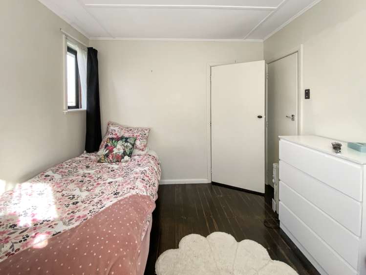 14 Collett Street Dannevirke_9