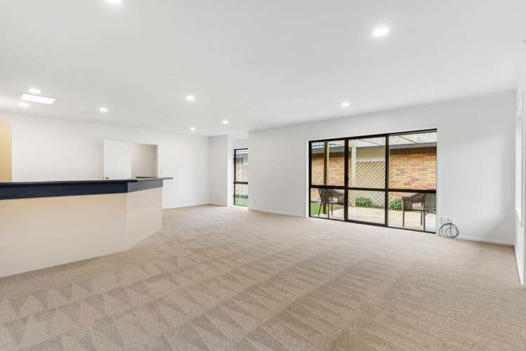 4/12 Northcross Drive Oteha_5