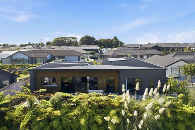 DESIGNER COMFORT WITH PEACEFUL RESERVE OUTLOOK