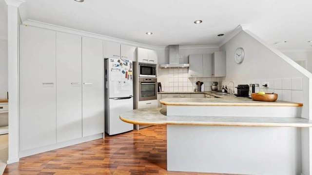 Te Wharau Drive Greenhithe_3