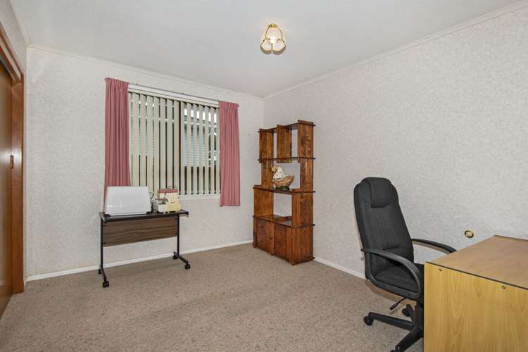 8 Cambridge Street Kamo_16