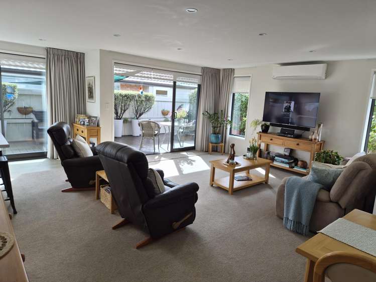 5 Black Rock Way Paeroa_24