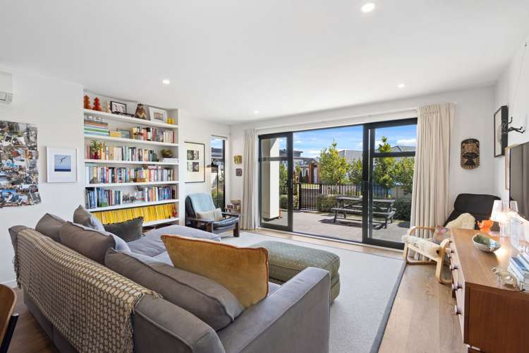 5 Earhart Lane Wigram_5