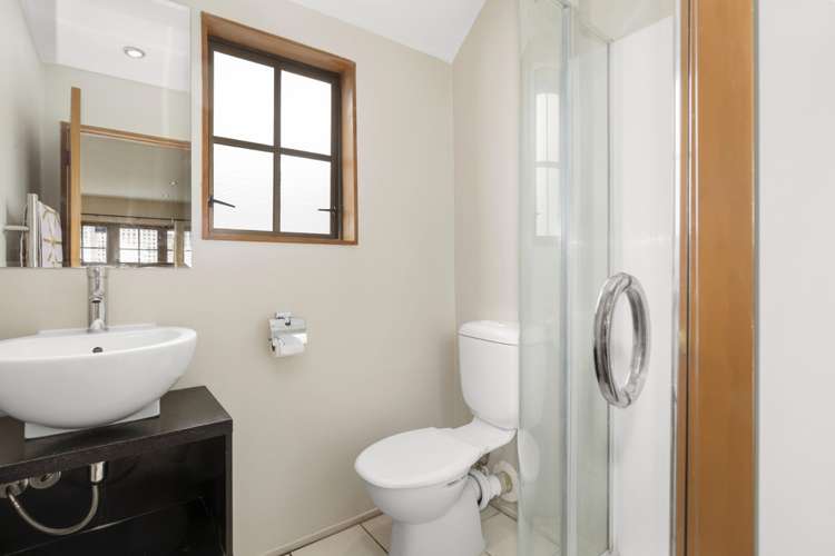 2/98 Horoeka Street Stokes Valley_10