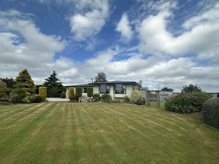 8 Humphries Road Waimumu_22