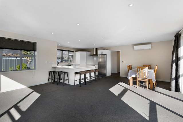 16 Woodstock Road Lower Shotover_1