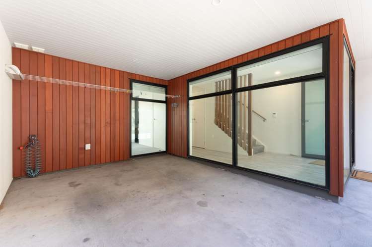6/2 Matatua Road Raumati Beach_20