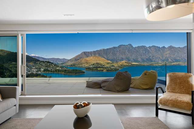 1/4 SHARE OWNERSHIP IN ONE OF NZ's TOP PENTHOUSES!