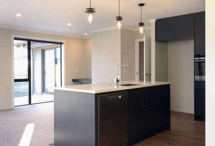 28 Rose Manor Drive Springlands_5