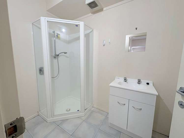 Level 1/11 Freeman Way Manukau_5