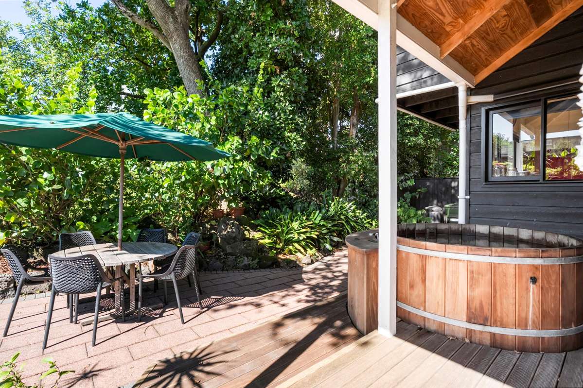 876B Dominion Road_4