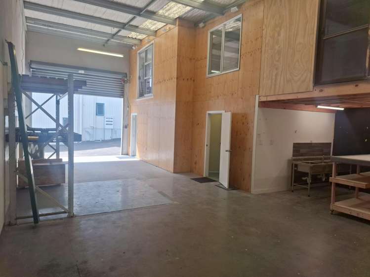 13/9 Westech Place Glen Eden_0