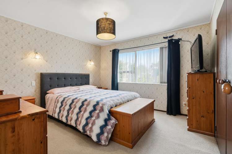 2/5 Milwaukee Place Glendene_10