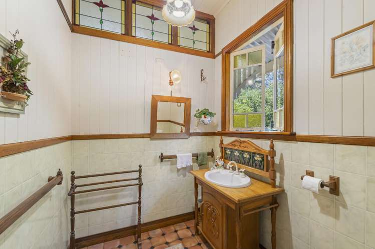 7 Knoll Road Tamborine Mountain_12