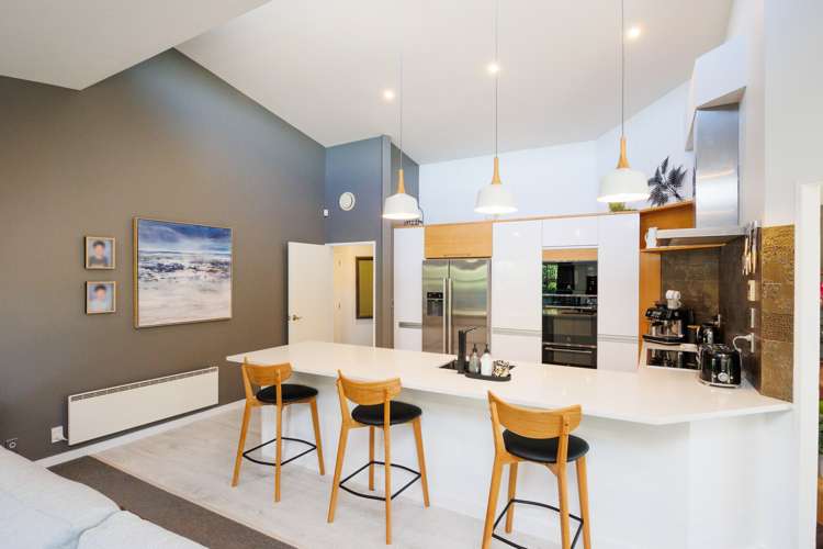 165 Pacific Drive Fitzherbert_6