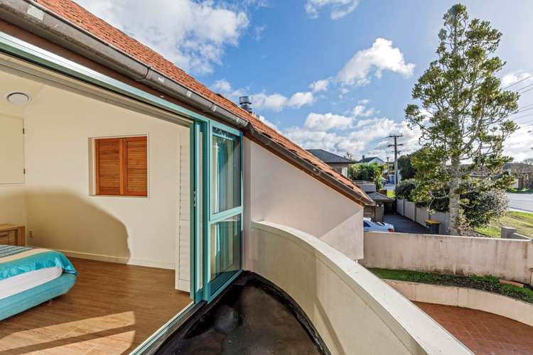 1/208 East Coast Road Forrest Hill_27