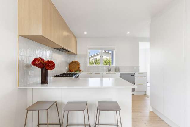 6 Japonica Drive Beach Haven_2