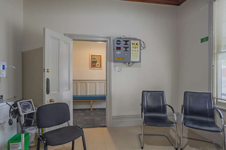 68 High Street Kensington_12