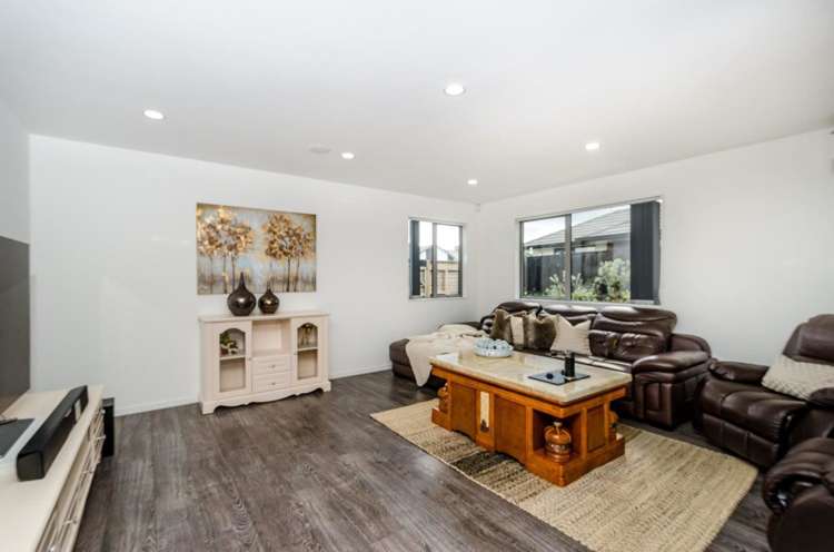 21 Pohutukawa Parade Riverhead_5