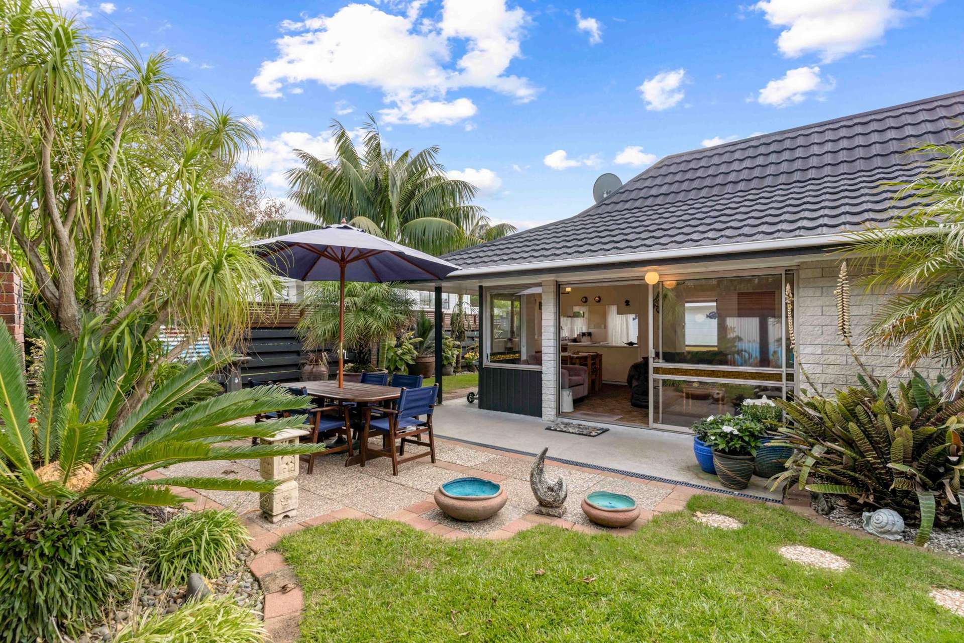 5B Monarch Grove Pauanui_0