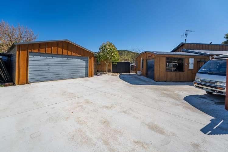 8 Mayer Crescent Wakefield_3