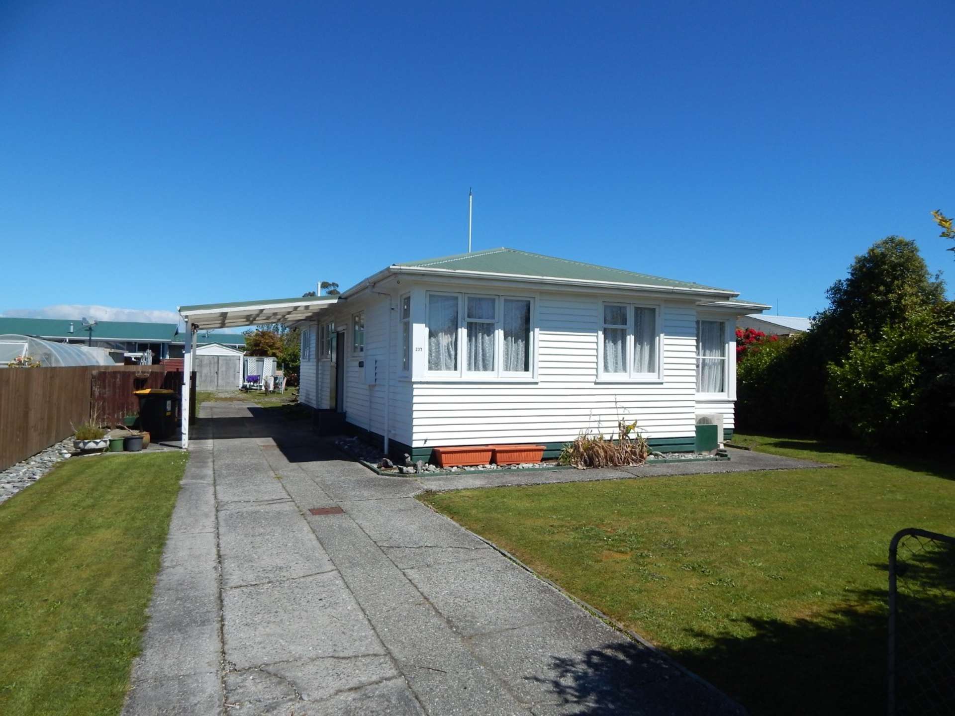 207 Stafford Street Hokitika_0