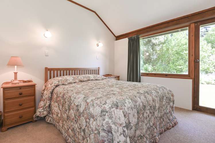 28 Longview Road Poraiti_12