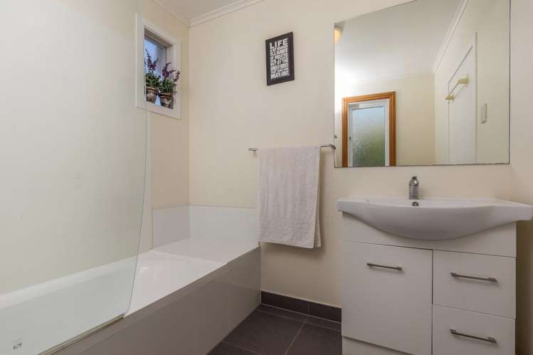 147 Grey Street Onehunga_15